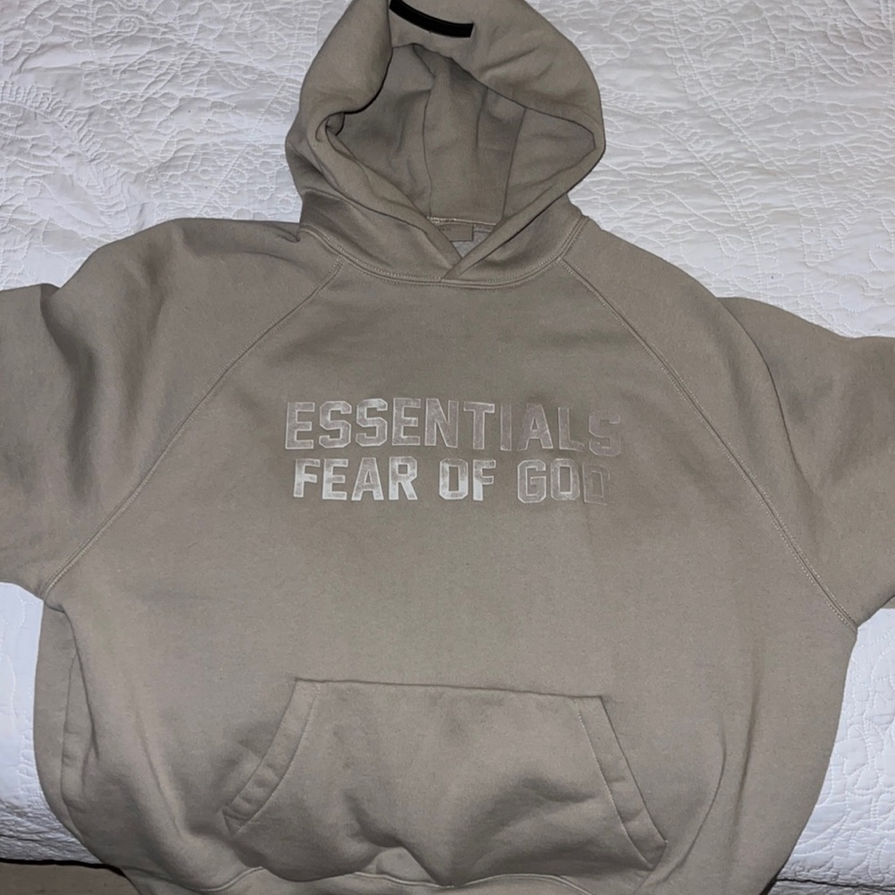 Essential hoodie in color smoke